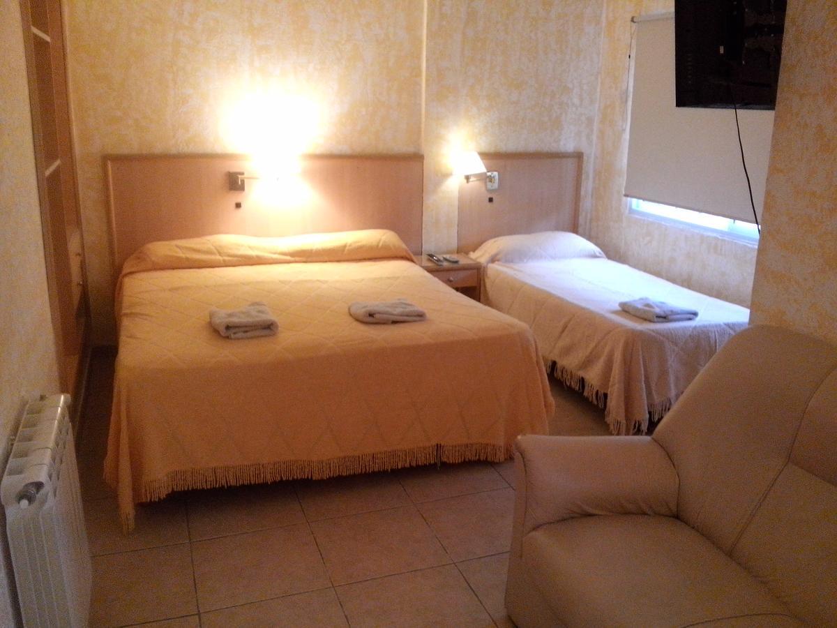 Deluxe Triple Room,646177758:JPEG