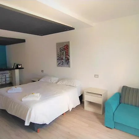 Domus Lake Resorts-3