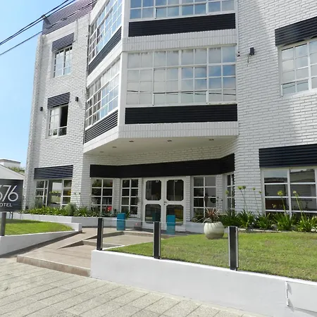 Hotel 376-2