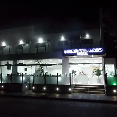 Hotel Pinar del Lago-3