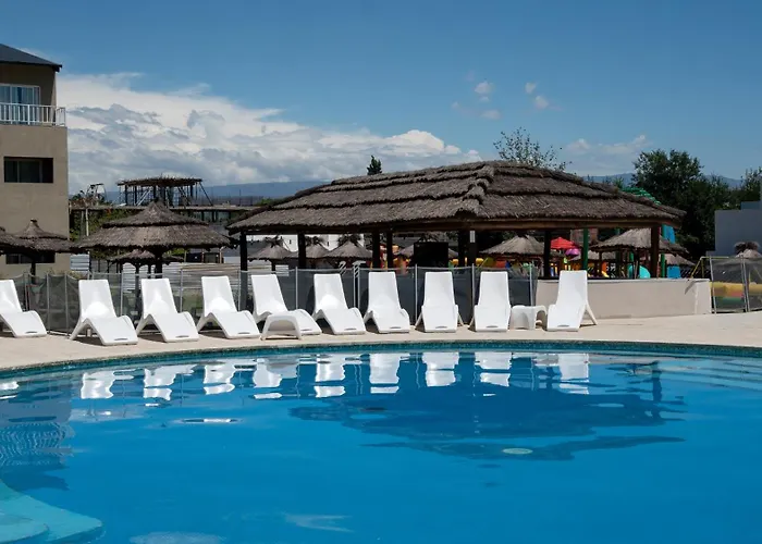 Hoteles en Carlos PazHoward Johnson Plaza